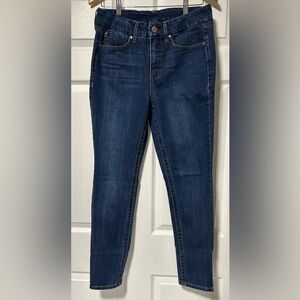 EUC Seven7 Tummyless Skinny Jeans Size 10